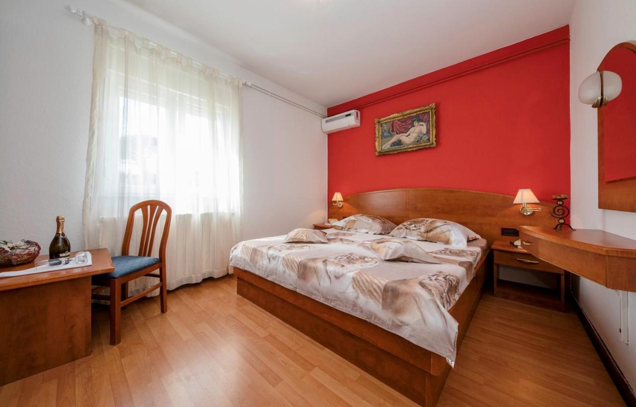 Apartment Dominik 2874 Palit Kültér fotó
